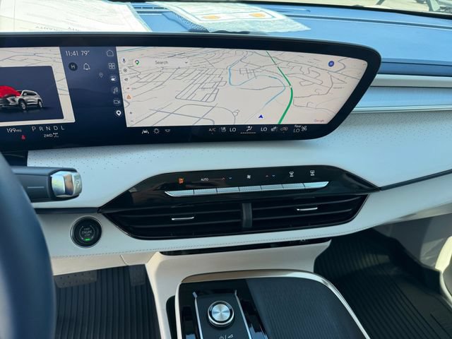 Used 2025 Buick Enclave Avenir AWD/4WD image 20