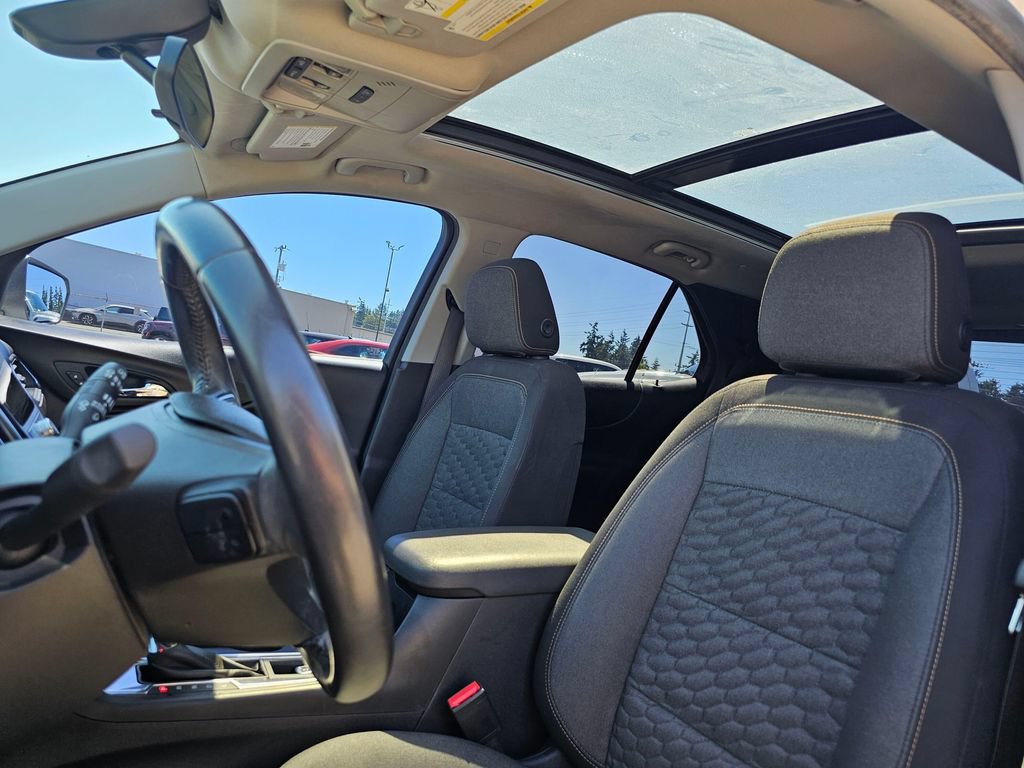 Used 2018 Chevrolet Equinox LT w/ Sun & Infotainment Package FWD image 21