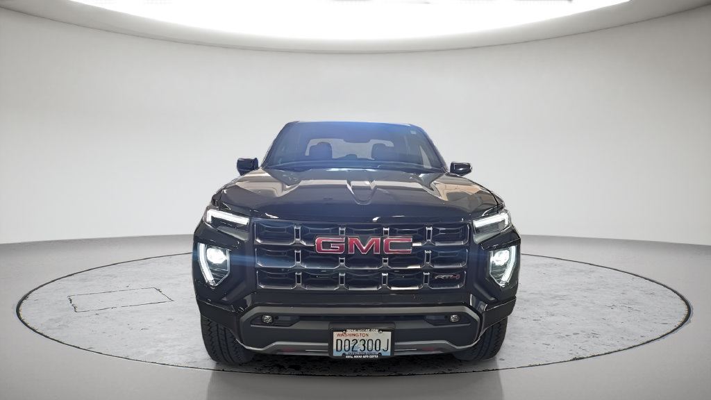 Used 2025 GMC Canyon AT4 AWD/4WD image 2