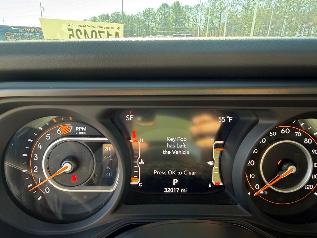 Used 2024 Jeep Wrangler Unlimited Rubicon image 30