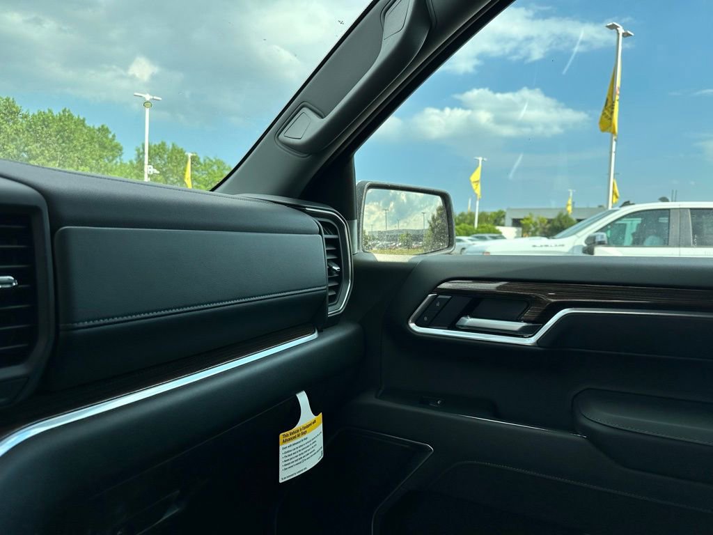 New 2026 Chevrolet Silverado 1500 LT image 32