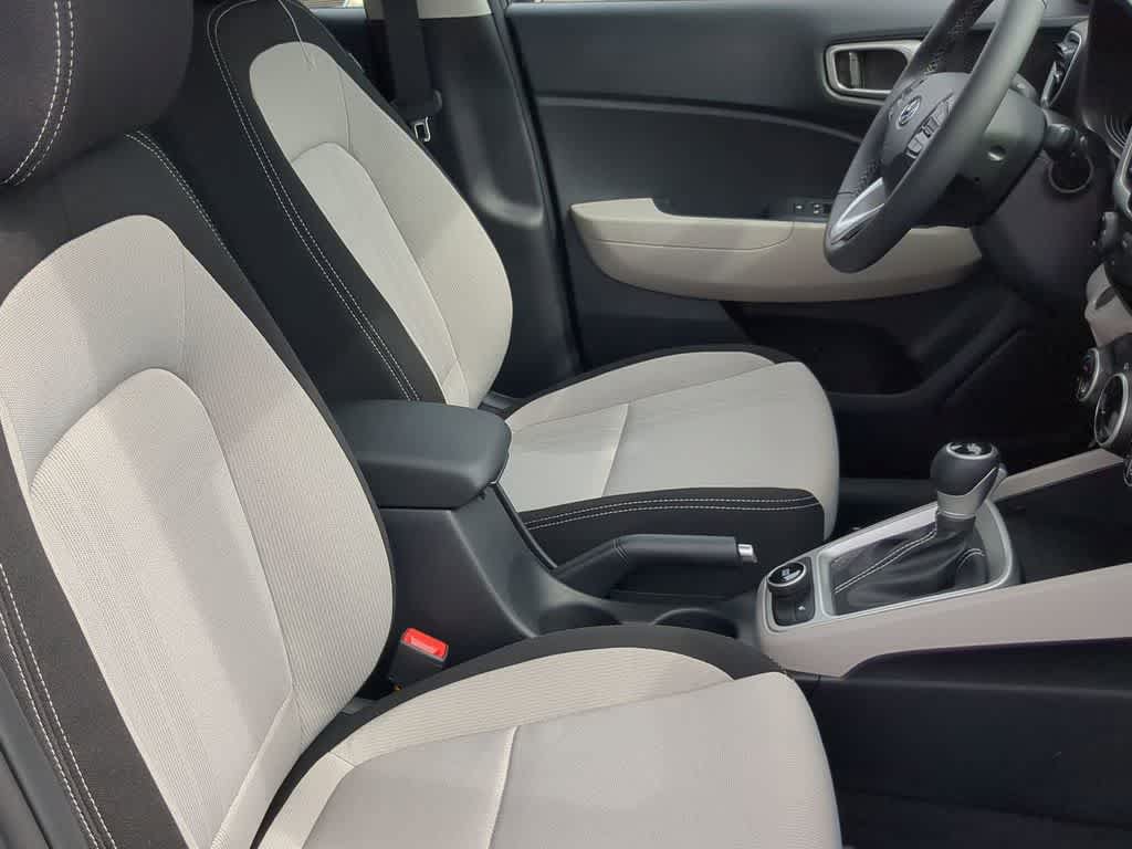 New 2026 Hyundai Venue SEL FWD image 23