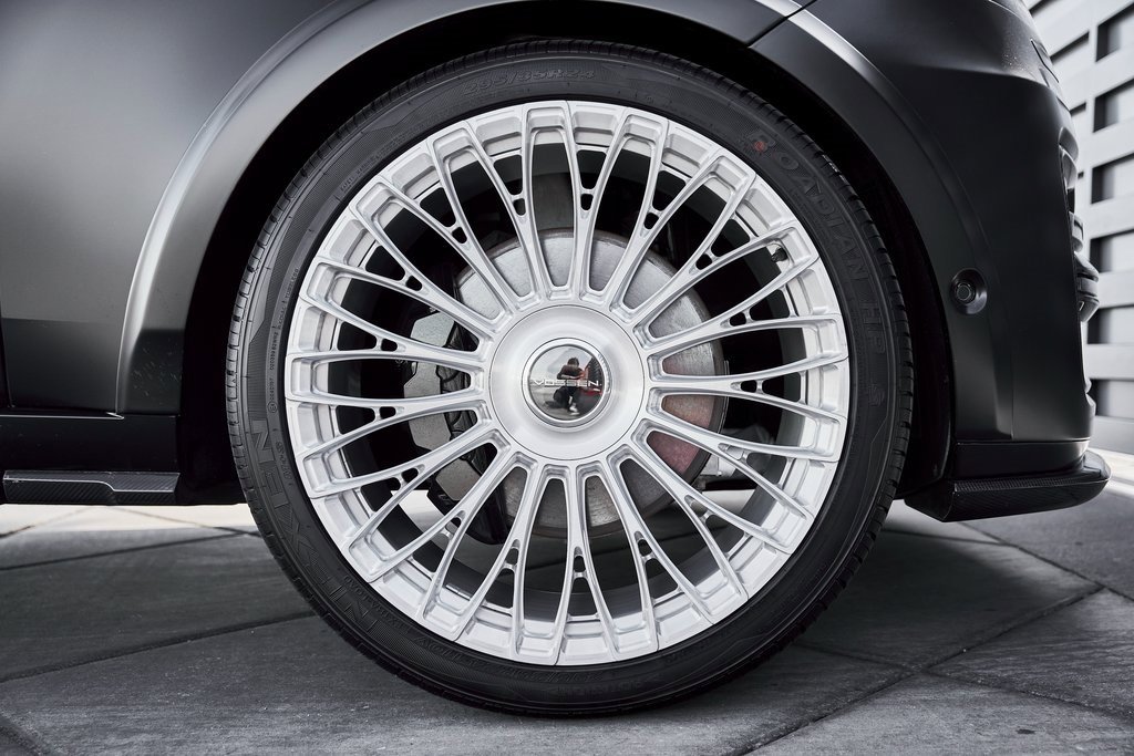 Used 2024 Land Rover Range Rover Long Wheelbase SE image 28