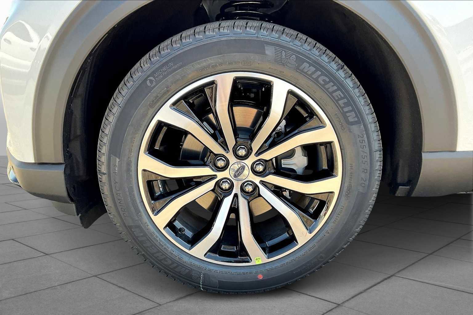 New 2025 Ford Explorer ST-Line w/ Premium Package image 11