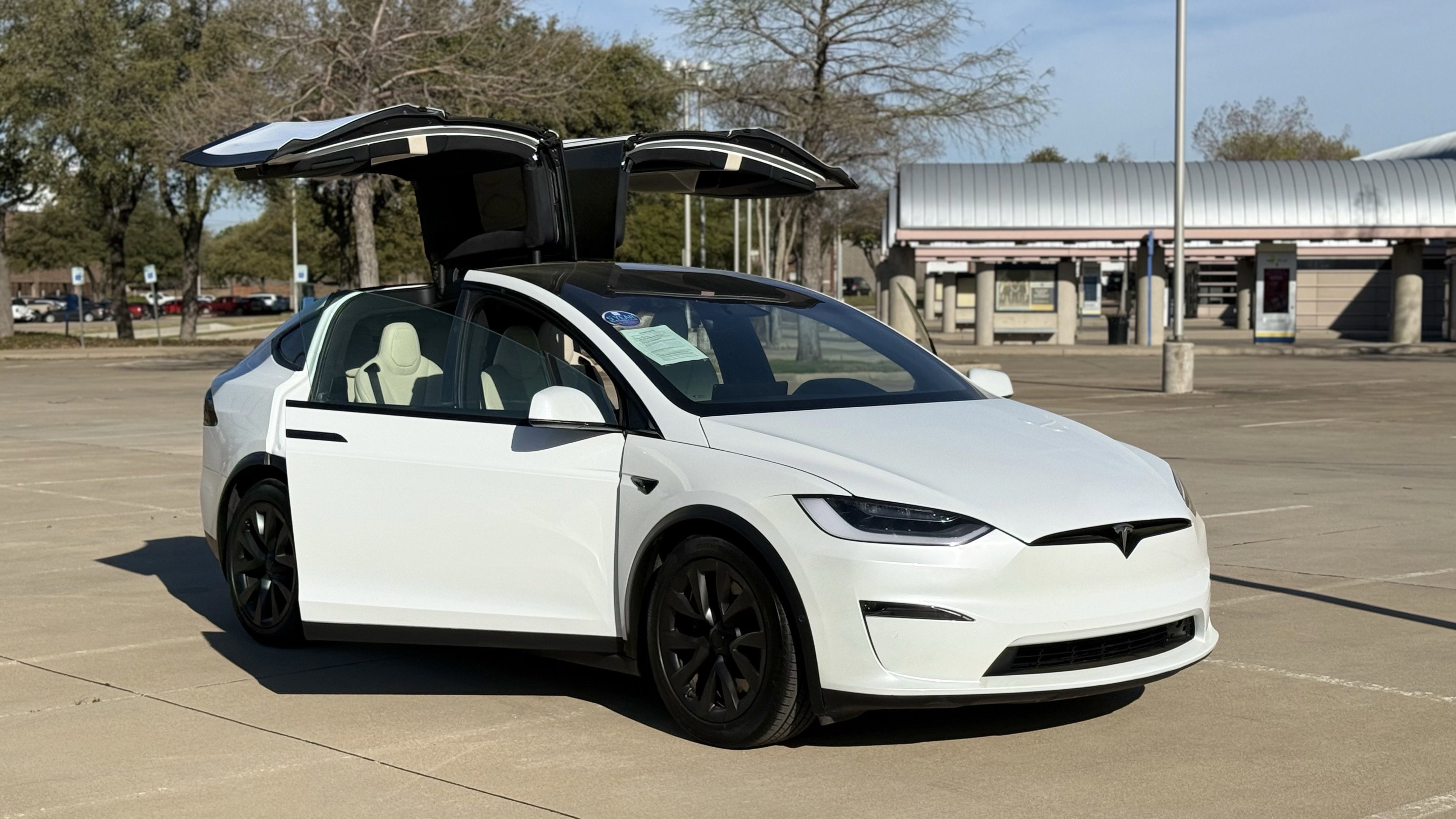 Used 2023 Tesla Model X Plaid image 22