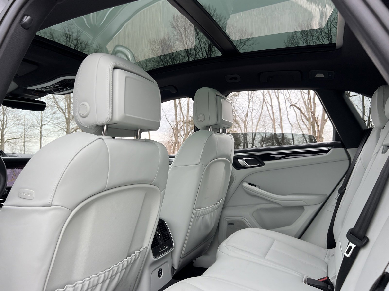 Certified 2025 Porsche Macan image 21