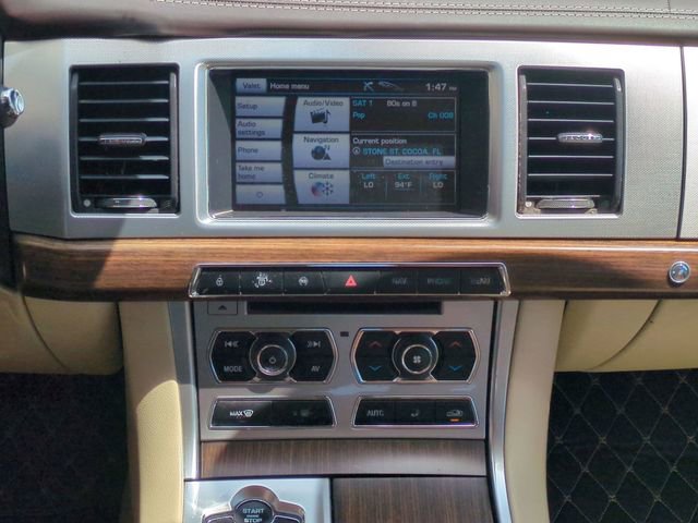 Used 2013 Jaguar XF 3.0 image 21