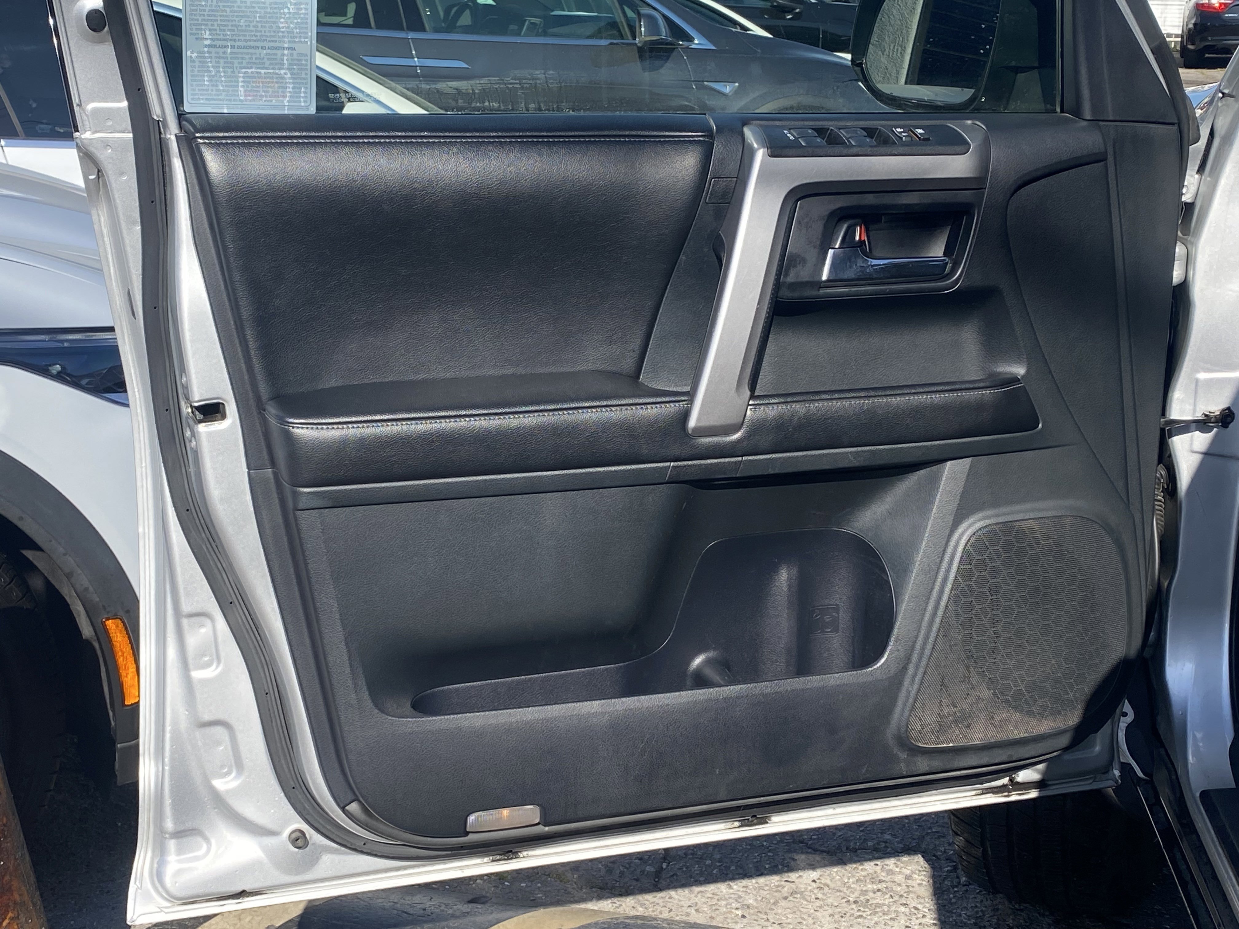 Used 2015 Toyota 4Runner SR5 image 12