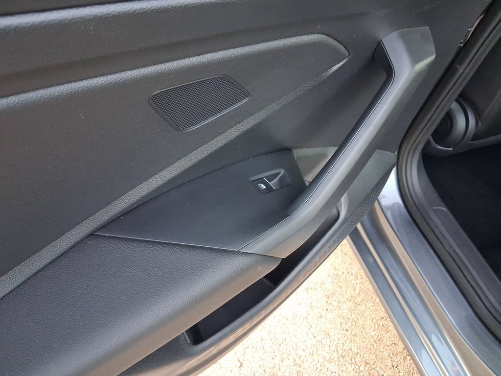 Certified 2021 Volkswagen Jetta R-Line FWD image 12