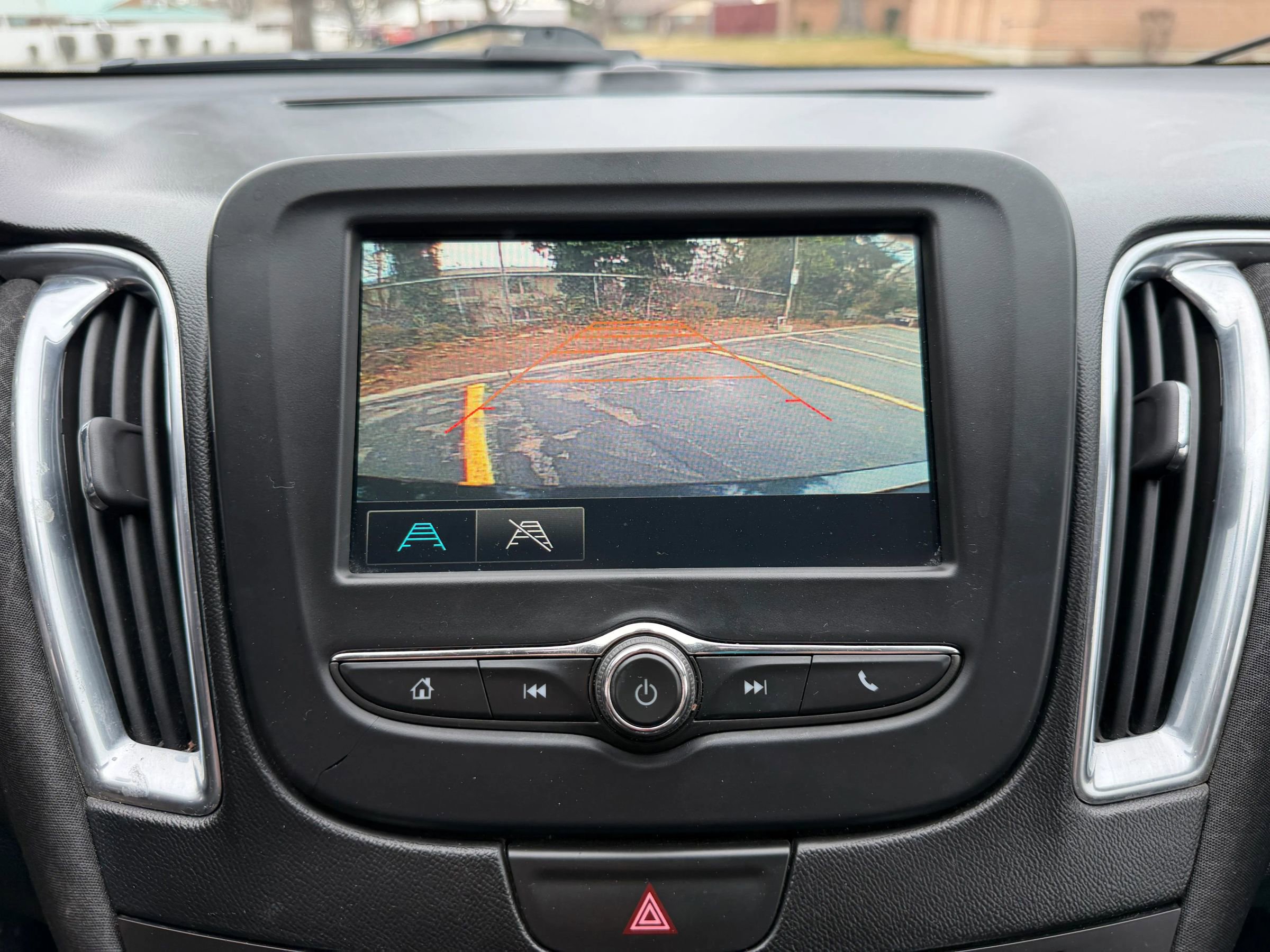 Used 2016 Chevrolet Malibu LT image 26