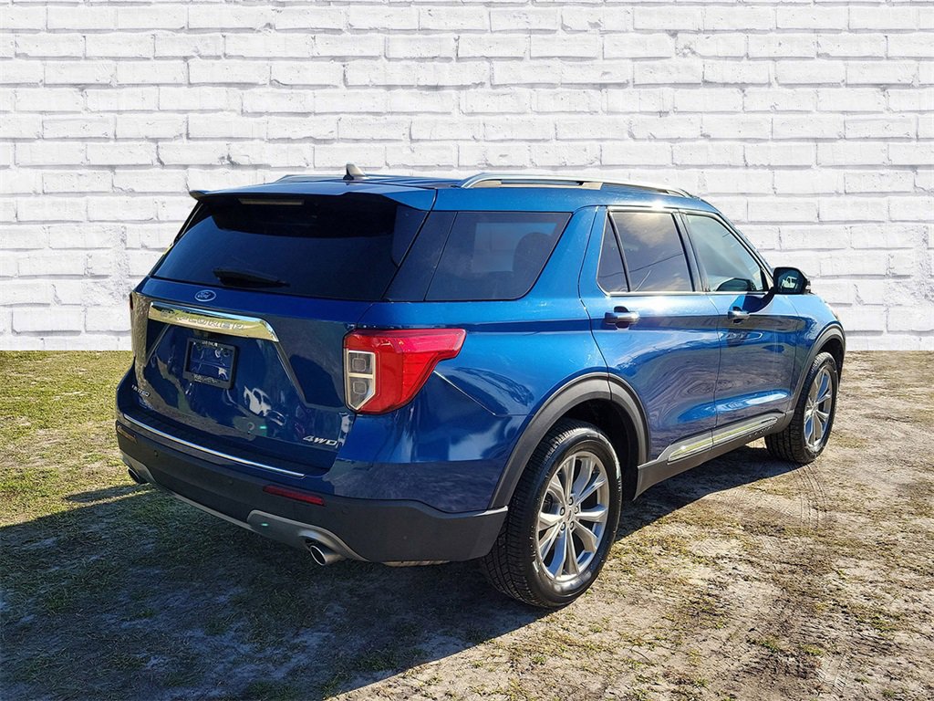 Used 2023 Ford Explorer Limited w/ Equipment Group 301A image 2