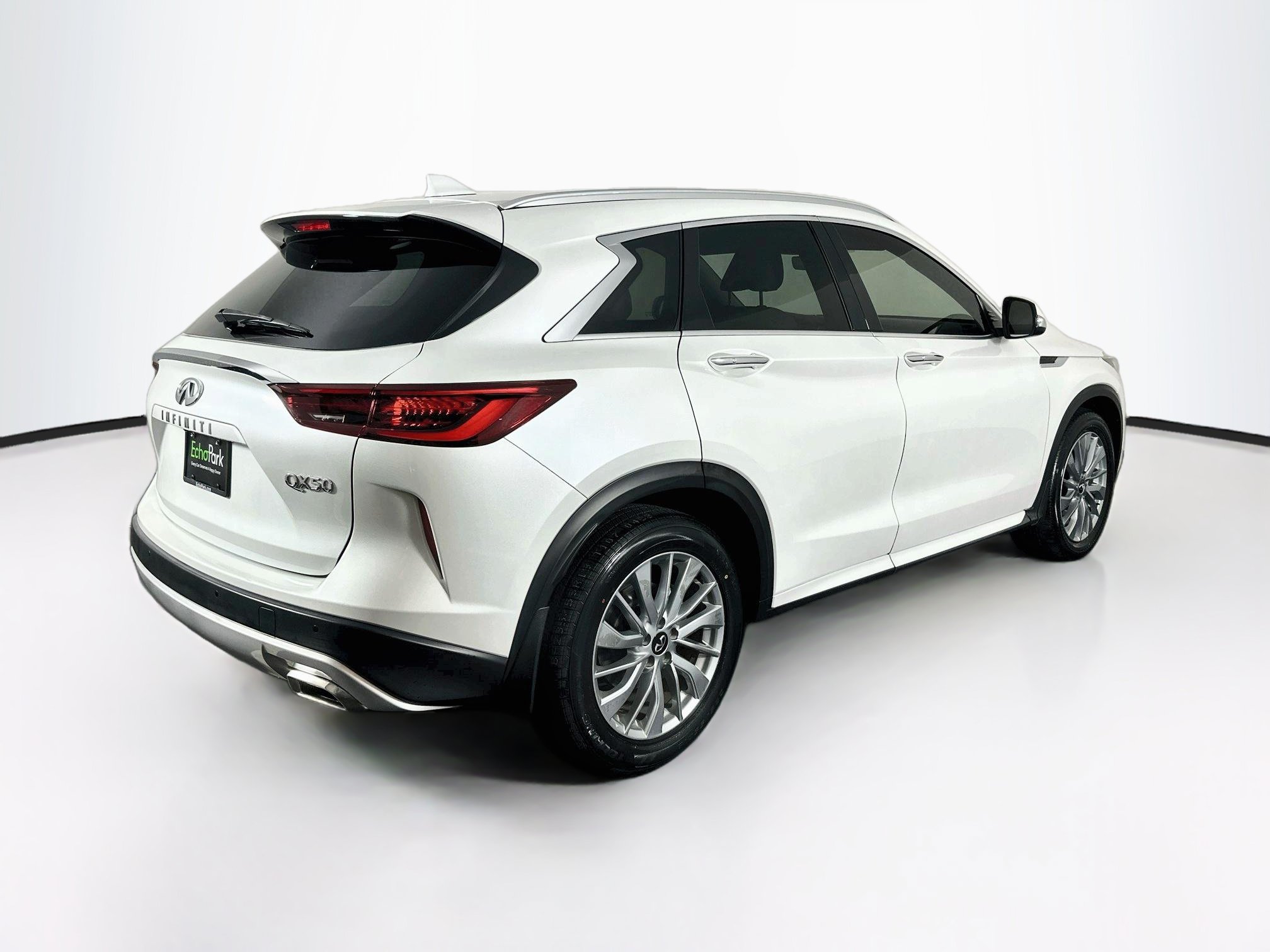 Used 2024 INFINITI QX50 Luxe FWD image 9