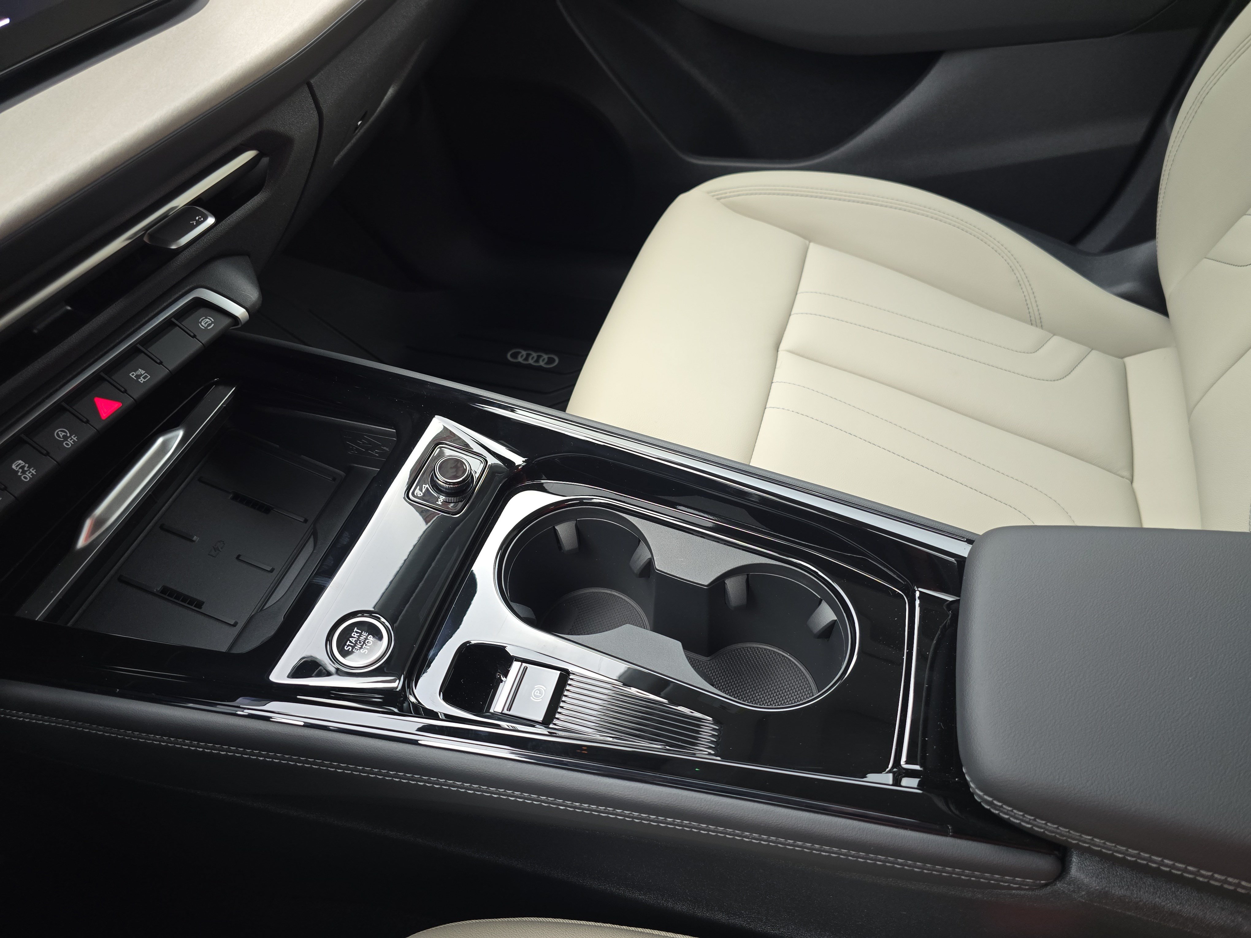 New 2026 Audi Q3 quattro 2.0T AWD/4WD image 25