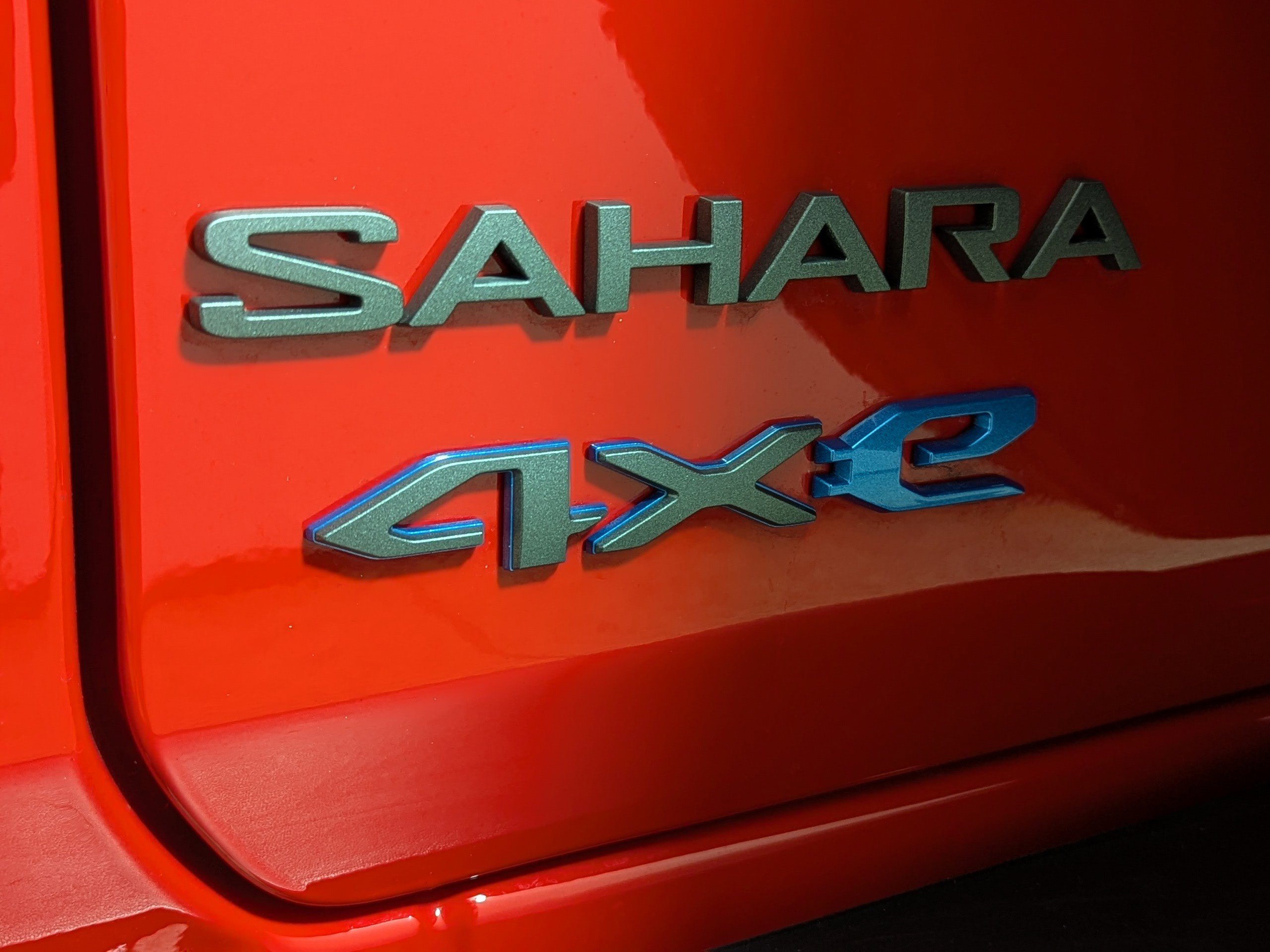 Used 2025 Jeep Wrangler Unlimited Sahara w/ Safety Group AWD/4WD image 29
