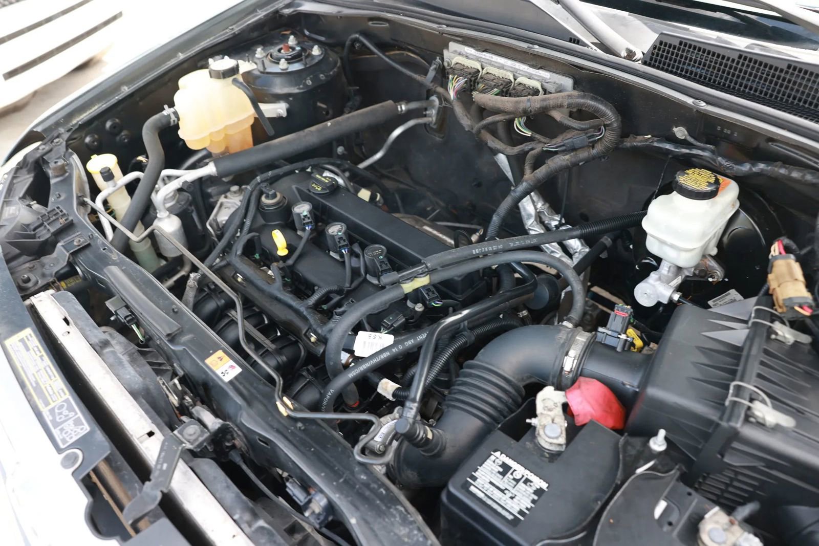 Used 2010 MAZDA Tribute i Sport image 44