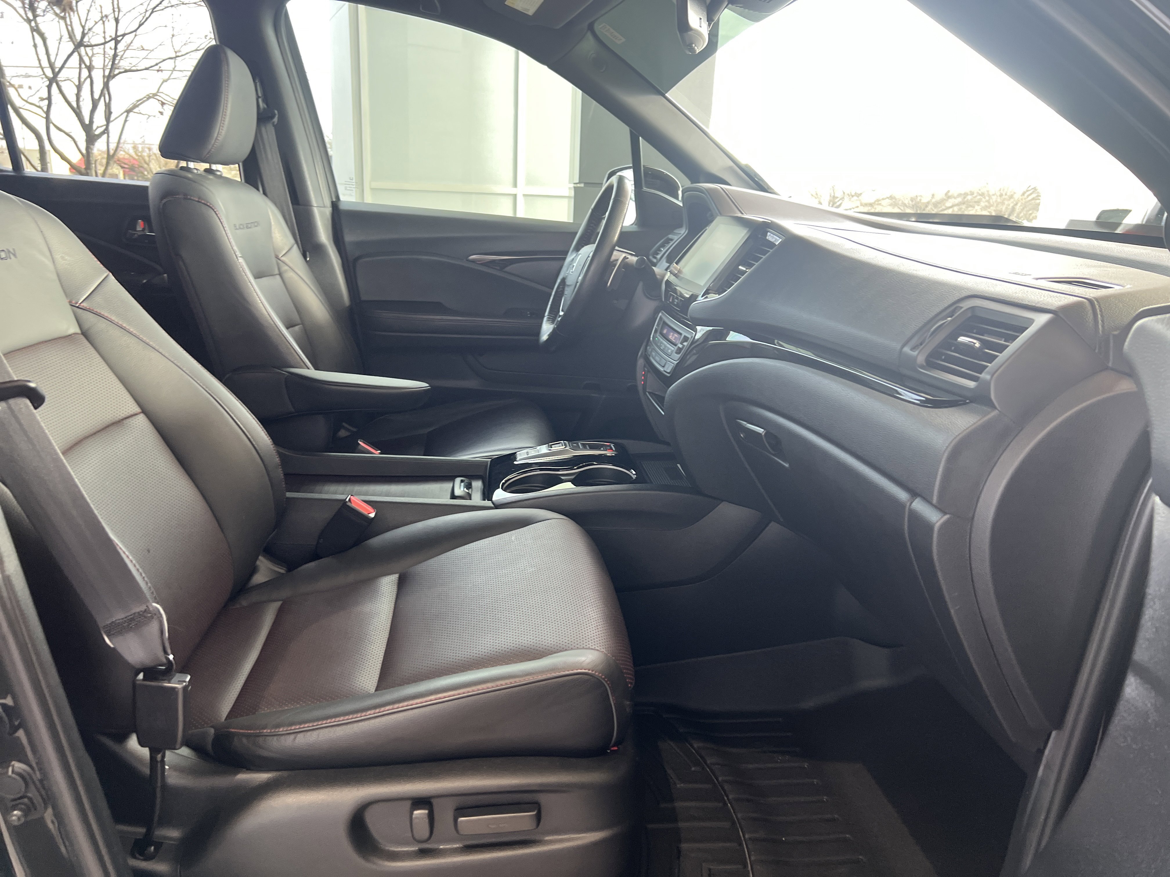 Used 2021 Honda Ridgeline Black Edition image 14