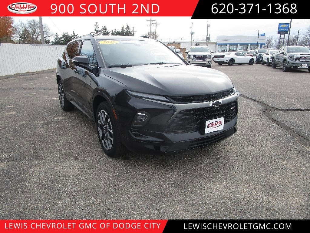 Certified 2025 Chevrolet Blazer RS image 1