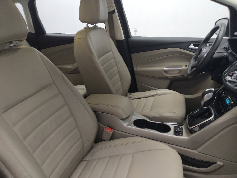 Used 2015 Ford C-MAX Energi SEL w/ Equipment Group 301A FWD image 21