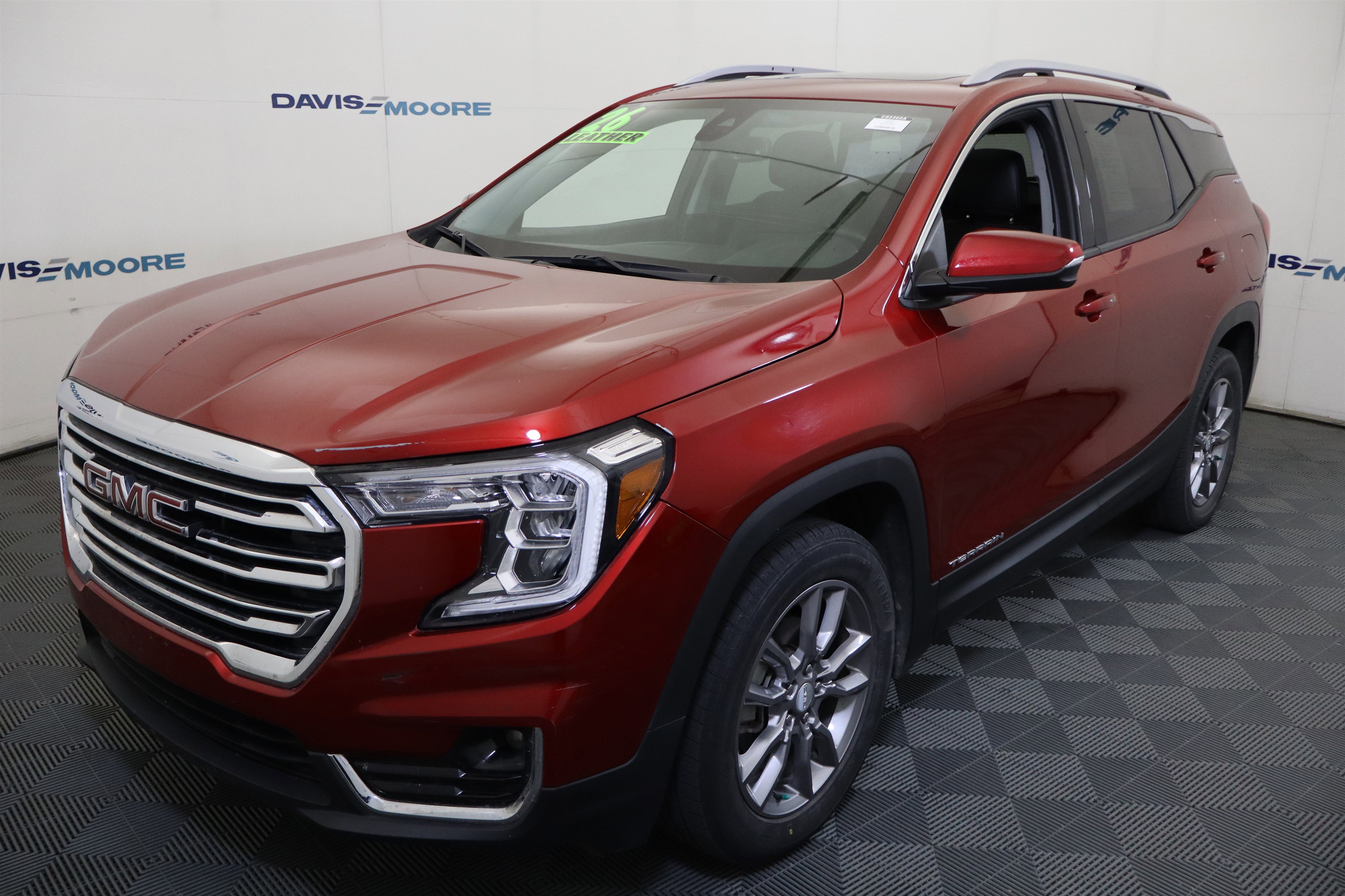 Used 2022 GMC Terrain SLT w/ LPO, Floor Liner Package AWD/4WD image 11