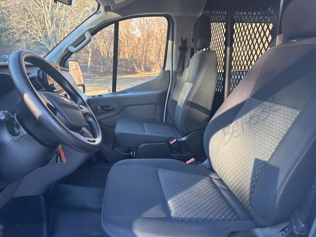 Used 2024 Ford Transit 250 Low Roof w/ Exterior Upgrade Package image 9