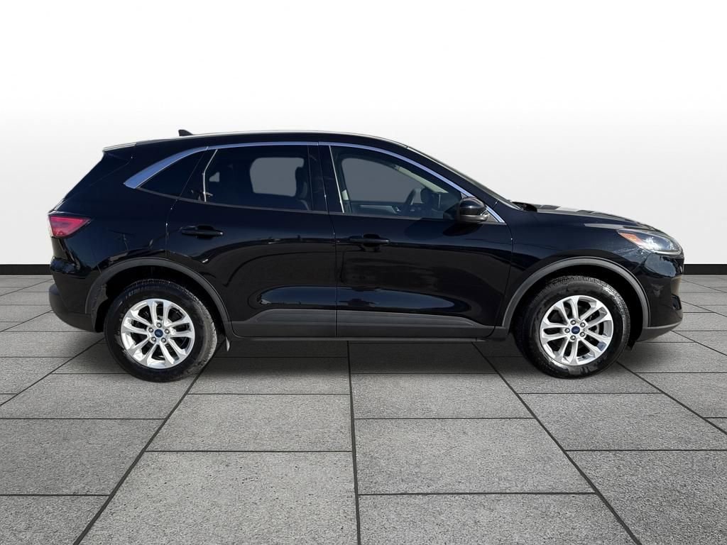 Used 2020 Ford Escape SE image 8