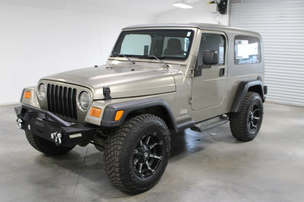 Used 2005 Jeep Wrangler Unlimited AWD/4WD image 4