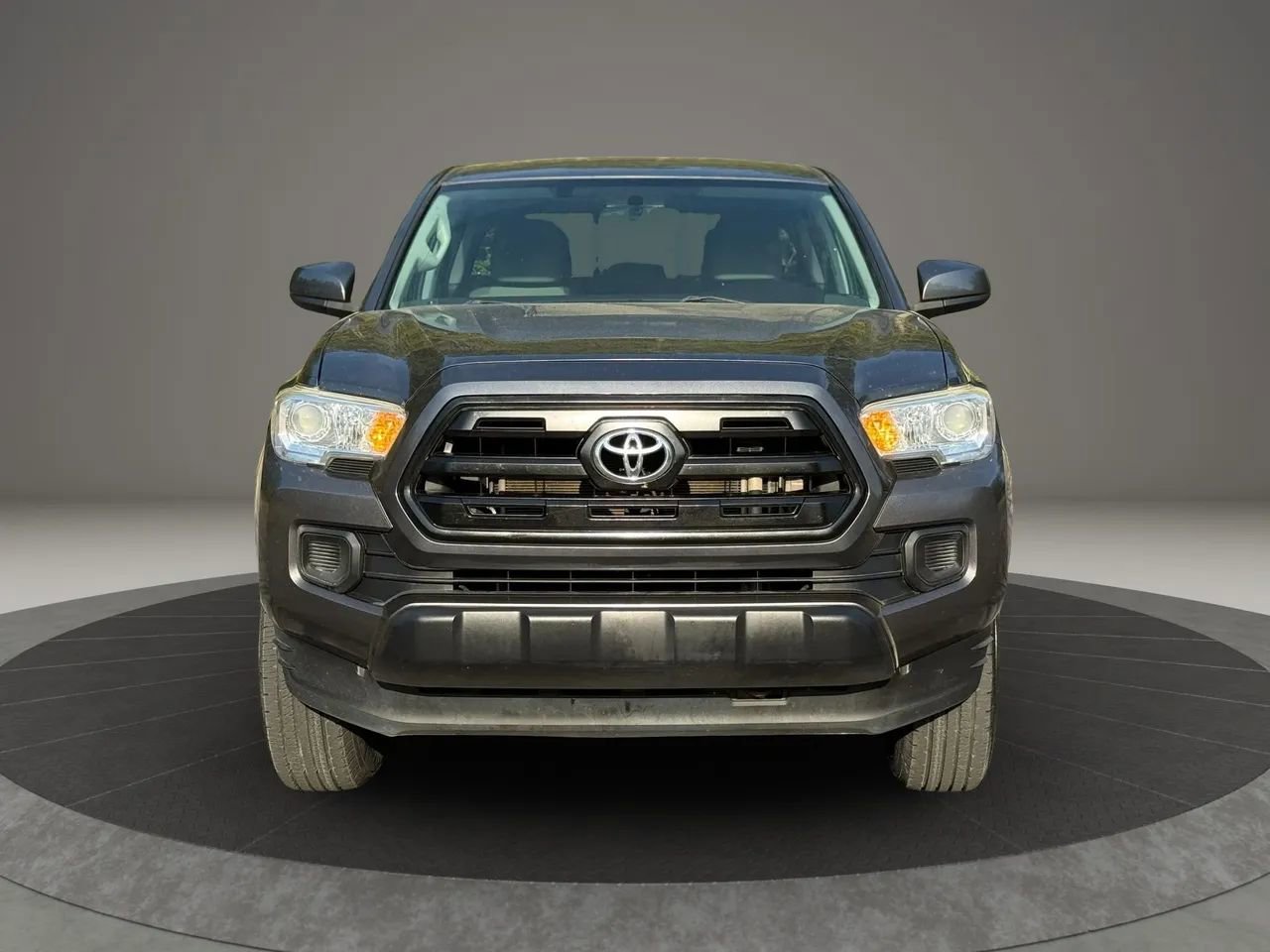 Used 2016 Toyota Tacoma SR w/ SR Convenience Package RWD image 2