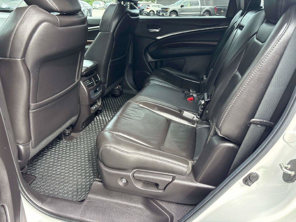 Used 2020 Acura MDX SH-AWD image 12