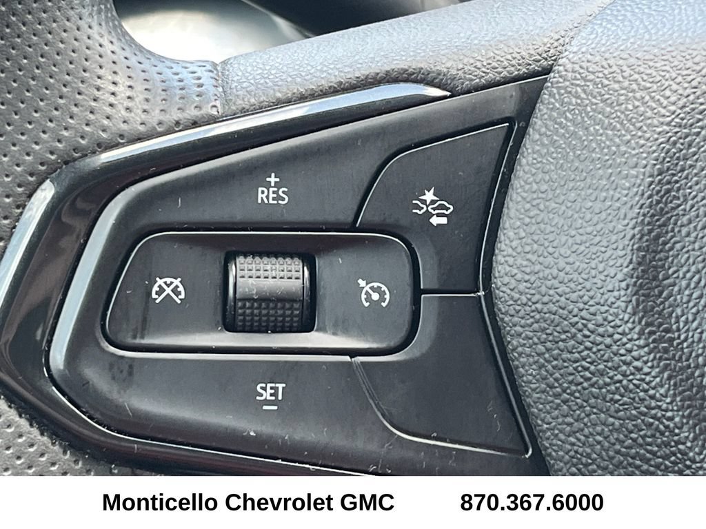 Used 2025 Chevrolet Trax LS FWD image 15