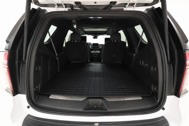 Used 2024 Chevrolet Tahoe High Country w/ Advanced Technology Package image 23