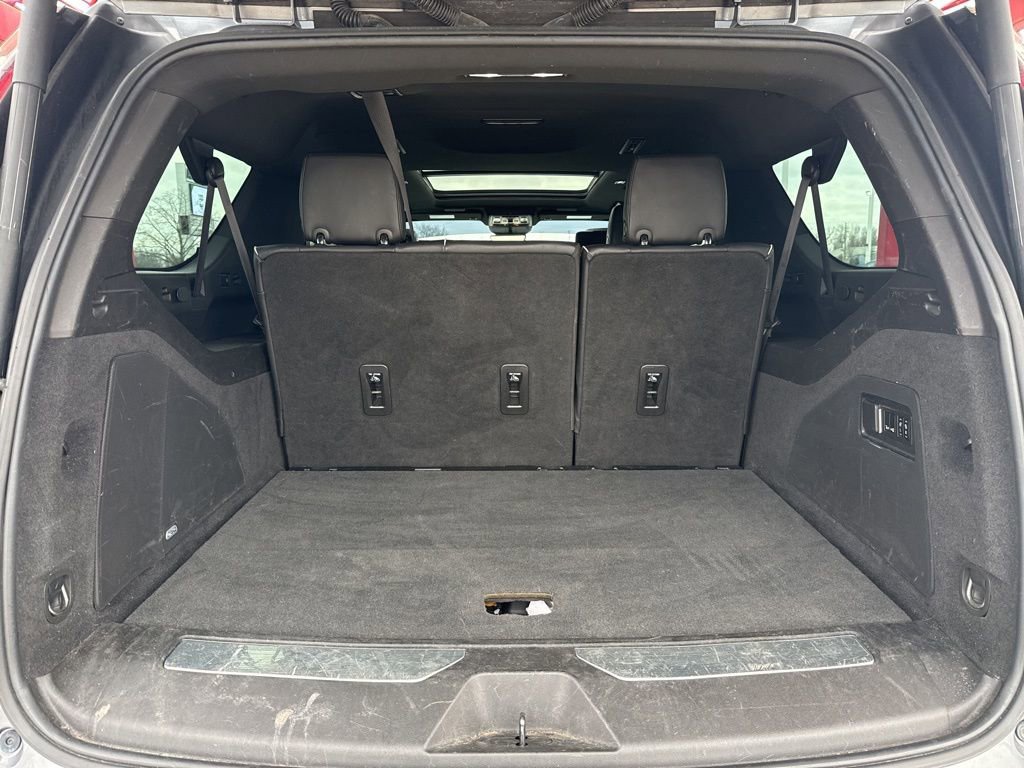 Used 2021 Cadillac Escalade ESV Premium Luxury w/ Driver Assist Tech Package image 36