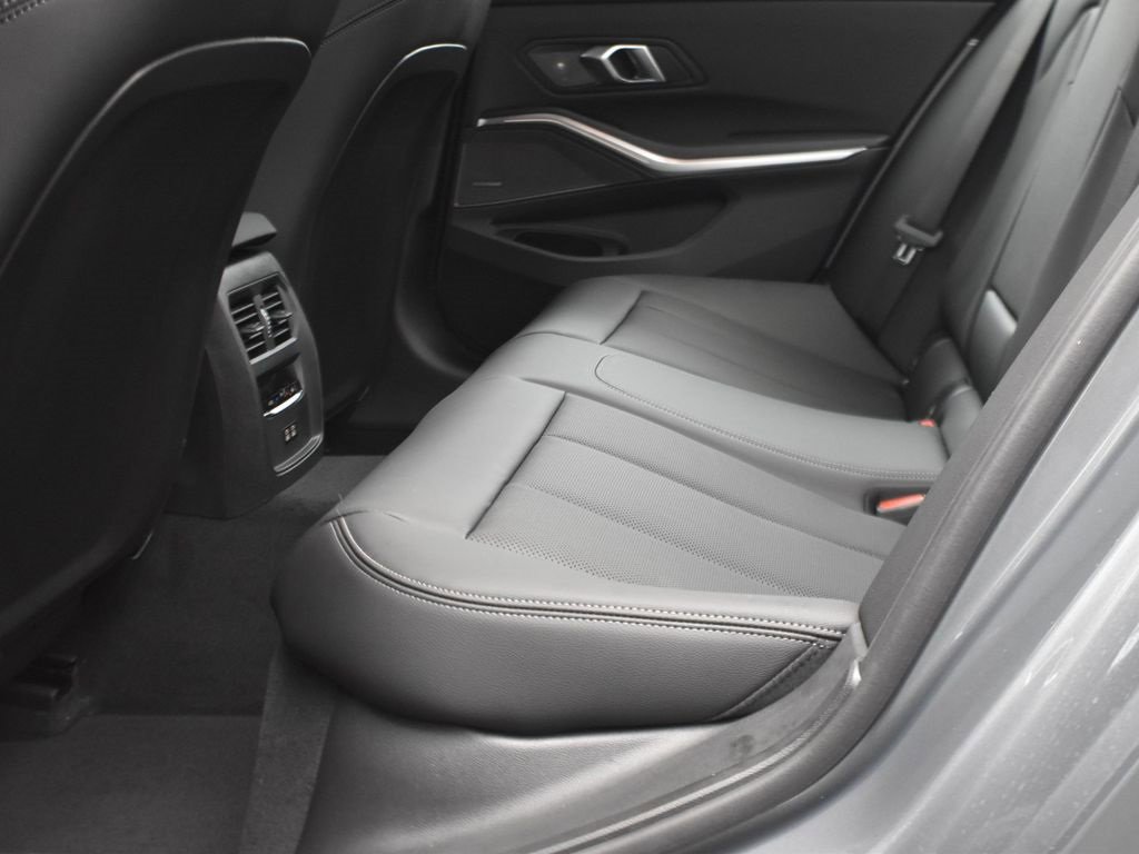 New 2026 BMW 330i Sedan w/ M Sport Package image 14
