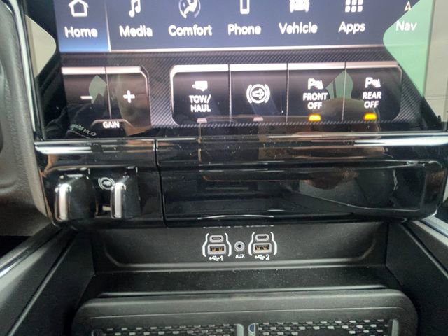 New 2025 RAM 2500 Laramie AWD/4WD image 24