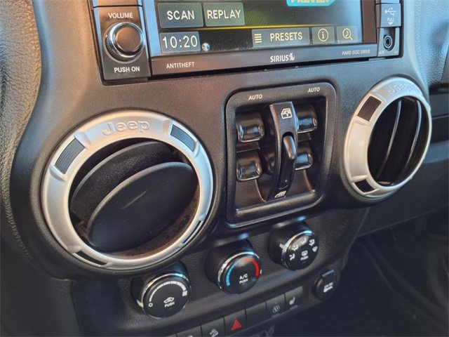 Used 2014 Jeep Wrangler Unlimited Rubicon w/ Connectivity Group image 36