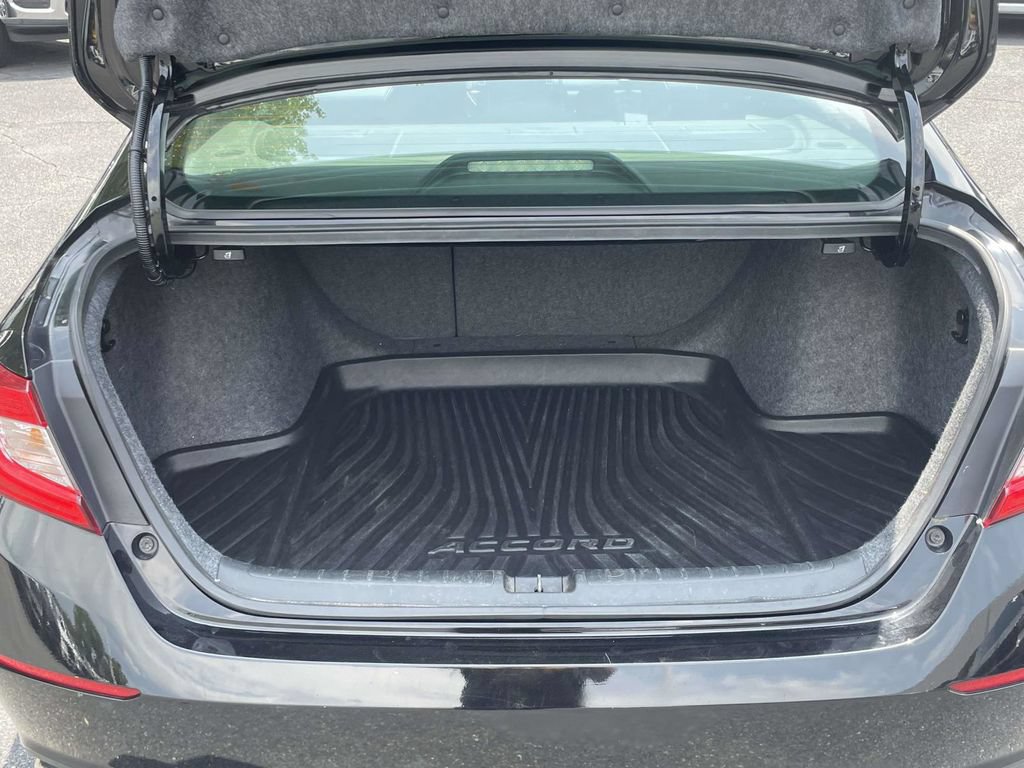 Used 2018 Honda Accord Sport image 42