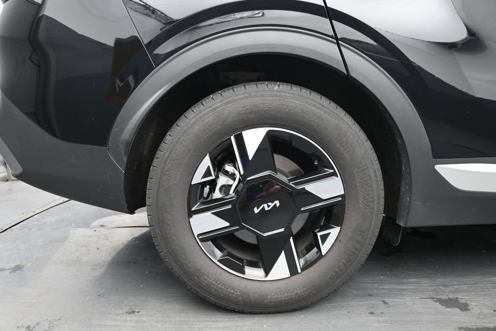 Used 2026 Kia Sportage LX FWD image 13