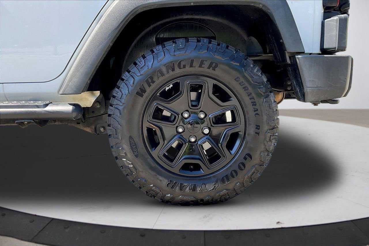 Used 2016 Jeep Wrangler Unlimited Sport image 31