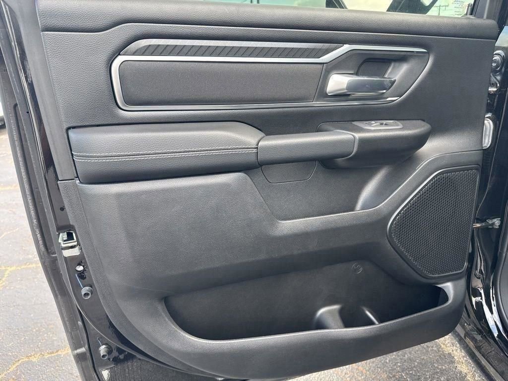 Used 2025 RAM 1500 Lone Star image 29