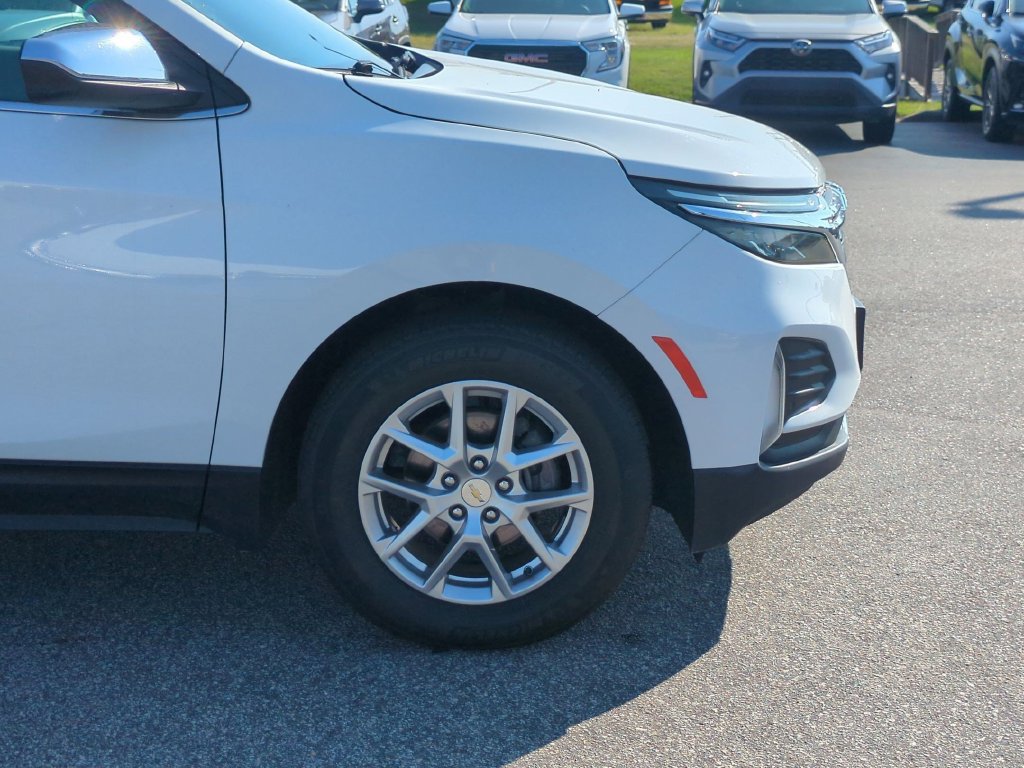 Used 2024 Chevrolet Equinox LT FWD image 11
