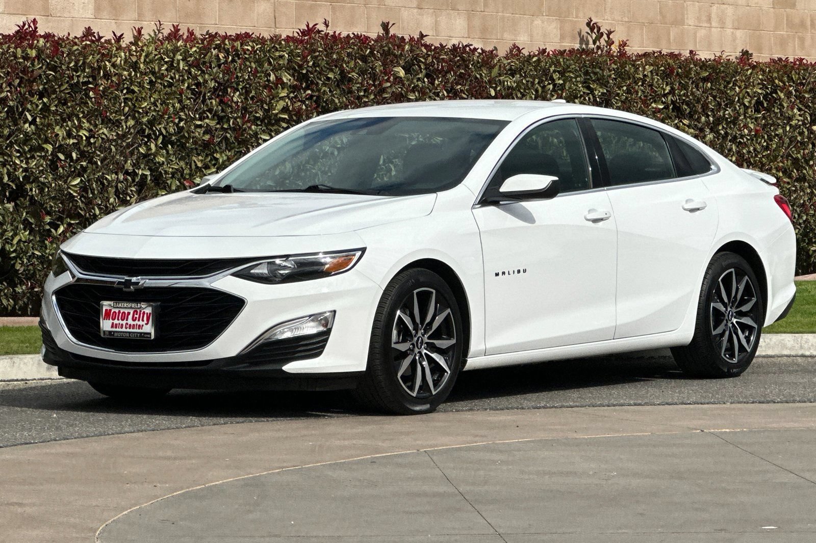 Used 2025 Chevrolet Malibu RS FWD image 8