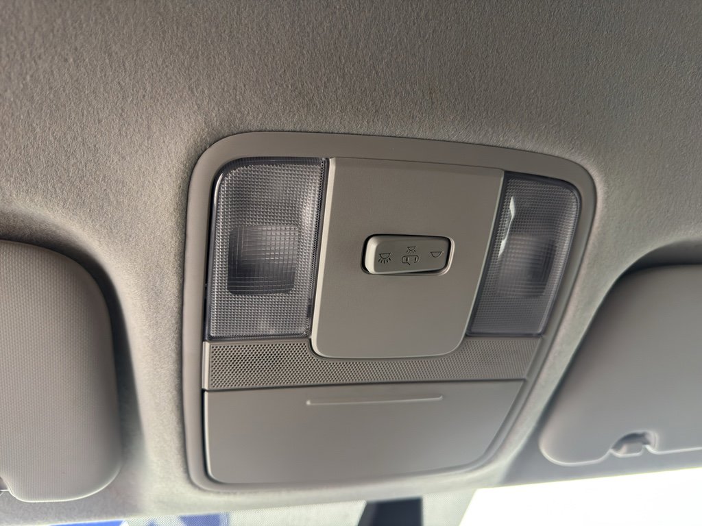 Used 2023 Kia Forte LXS image 28