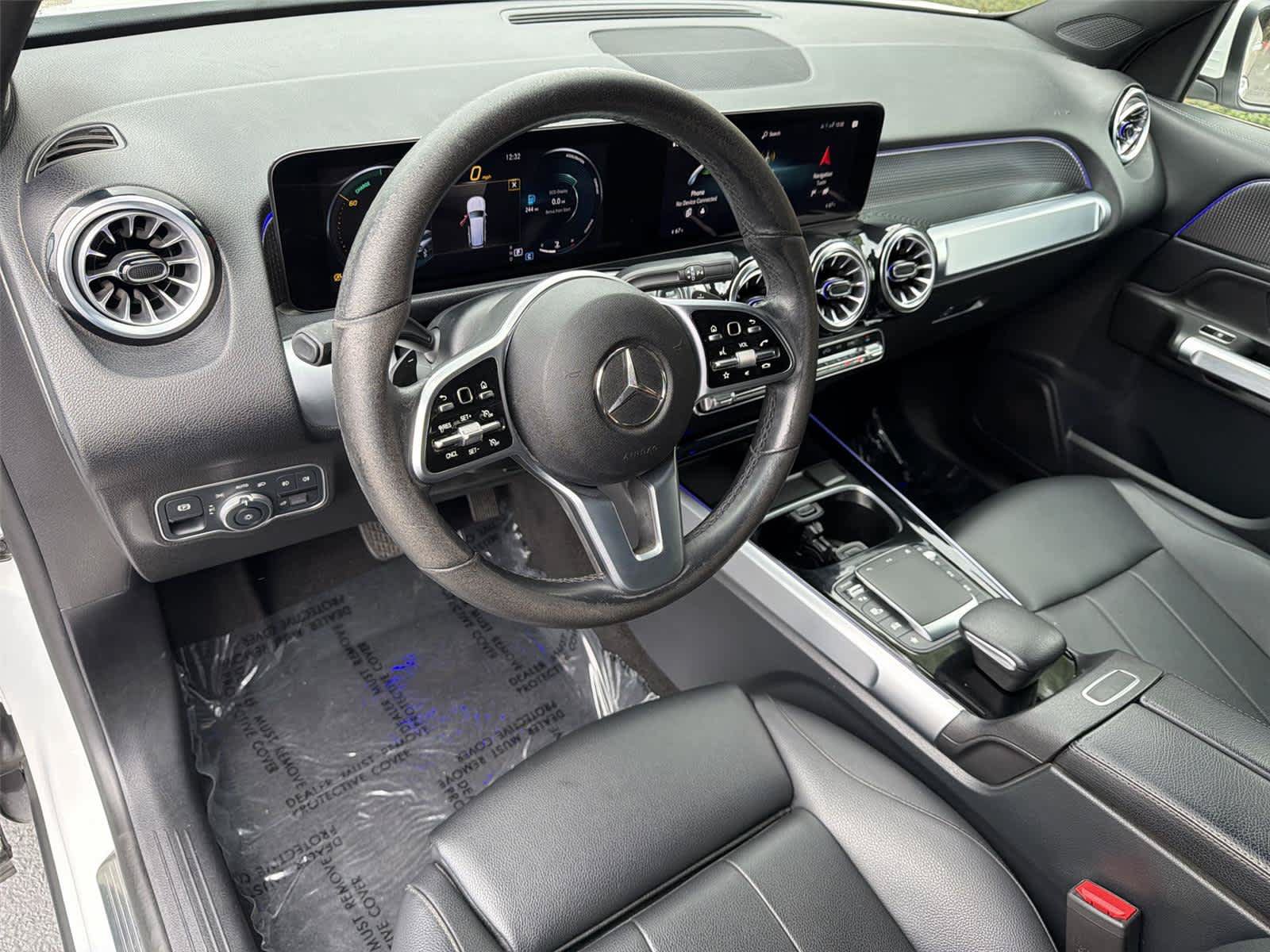 Used 2022 Mercedes-Benz GLB 250 image 2