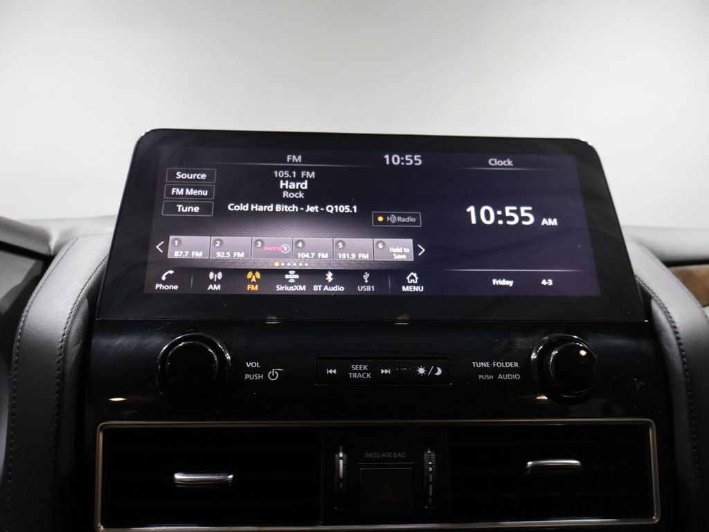 Used 2022 Nissan Armada SL w/ Captain's Chairs Package image 25