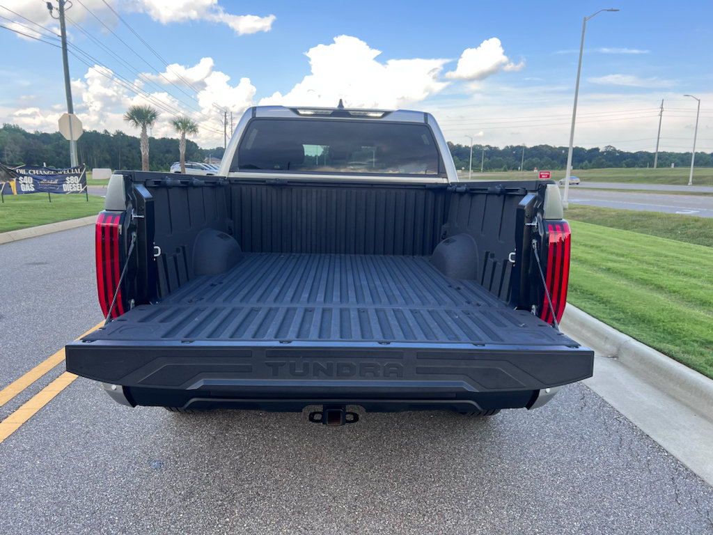 Used 2025 Toyota Tundra SR5 w/ SR5 Convenience Package AWD/4WD image 11