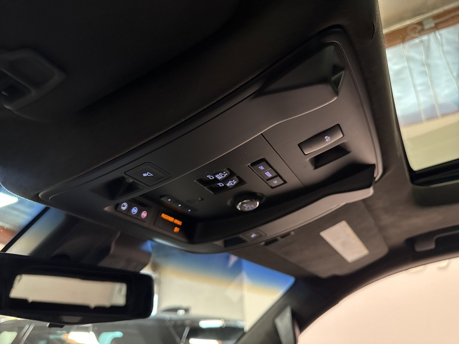 Used 2017 Cadillac Escalade ESV Platinum image 45