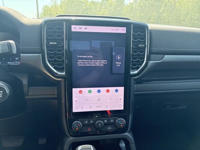 Used 2025 Ford Ranger Lariat w/ Trailer Tow Package image 11