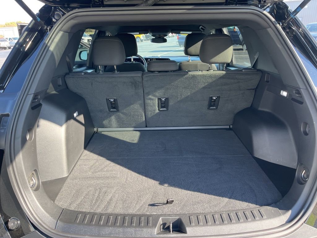 Used 2025 Chevrolet Equinox LT image 14