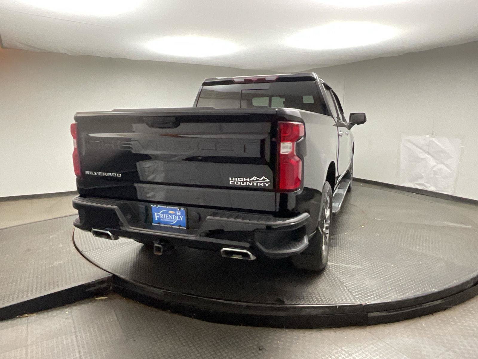 Certified 2025 Chevrolet Silverado 1500 High Country AWD/4WD image 7