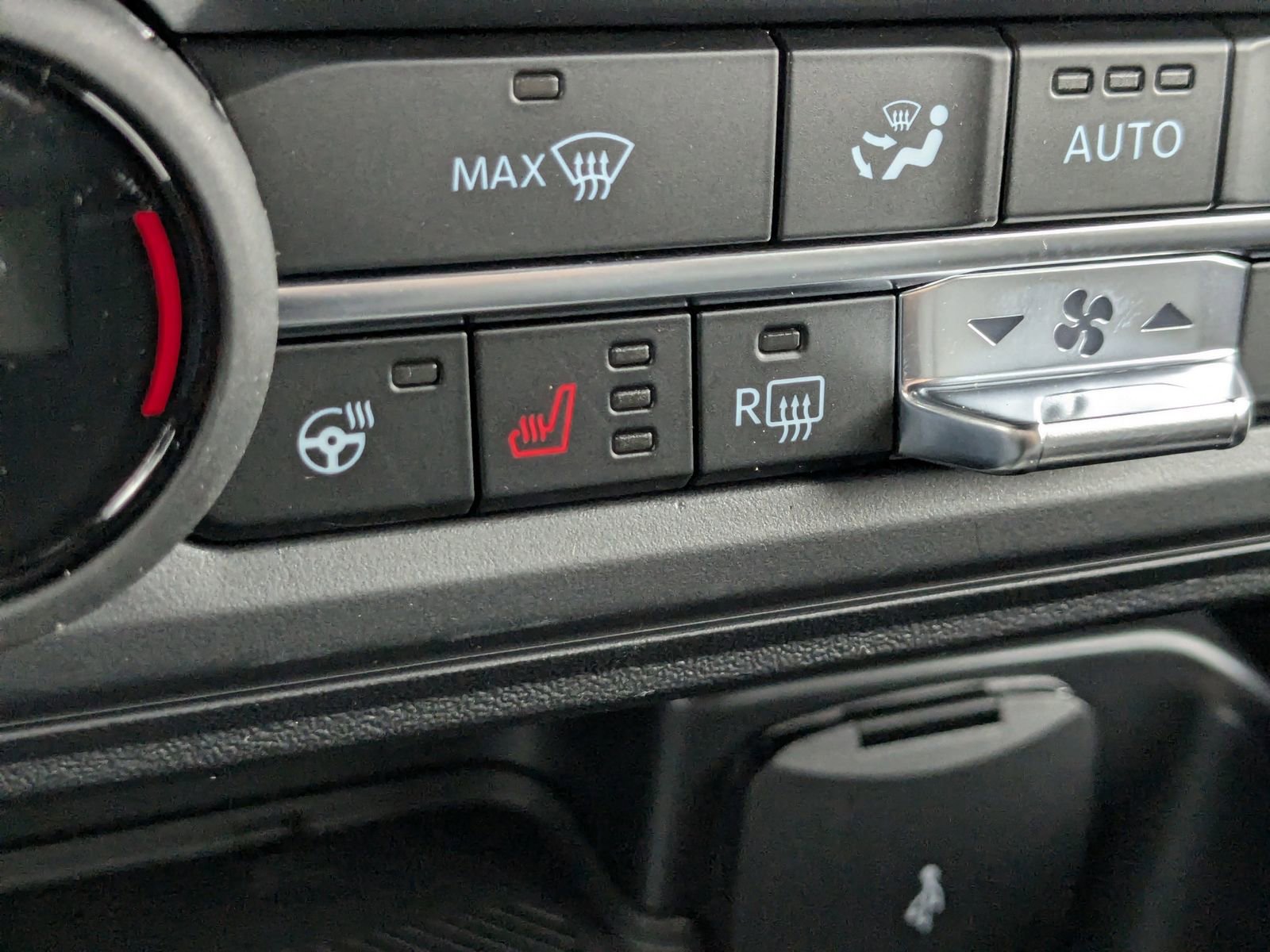 New 2025 Ford Bronco Badlands image 27