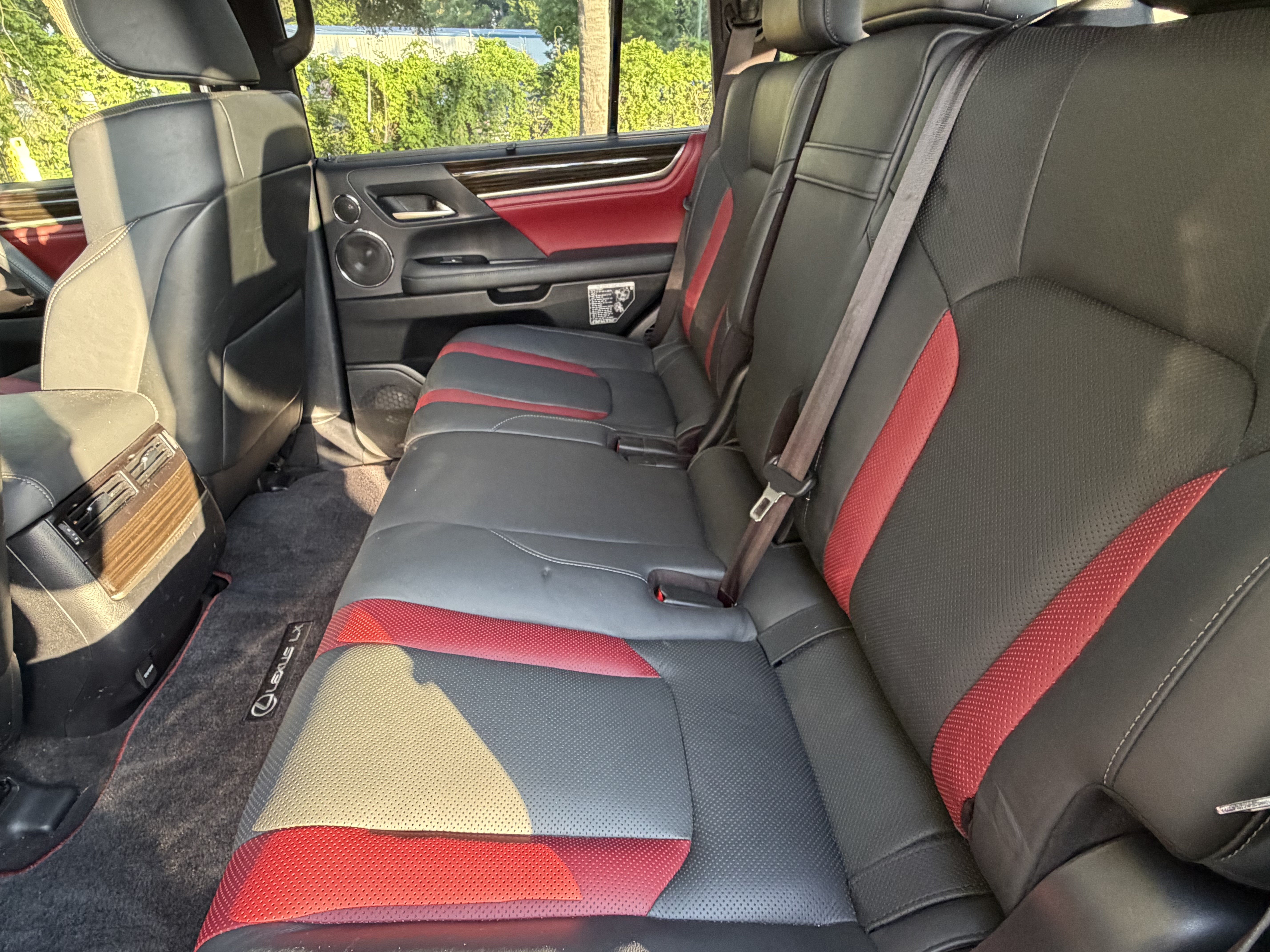Used 2021 Lexus LX 570 4WD w/ Inspiration Series #2 image 32